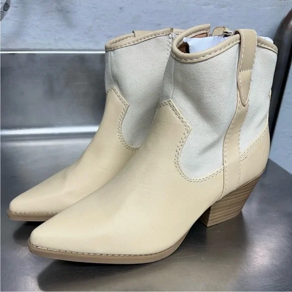 Universal Threads Cream Ankle Boots for Women - Picture 3 of 5